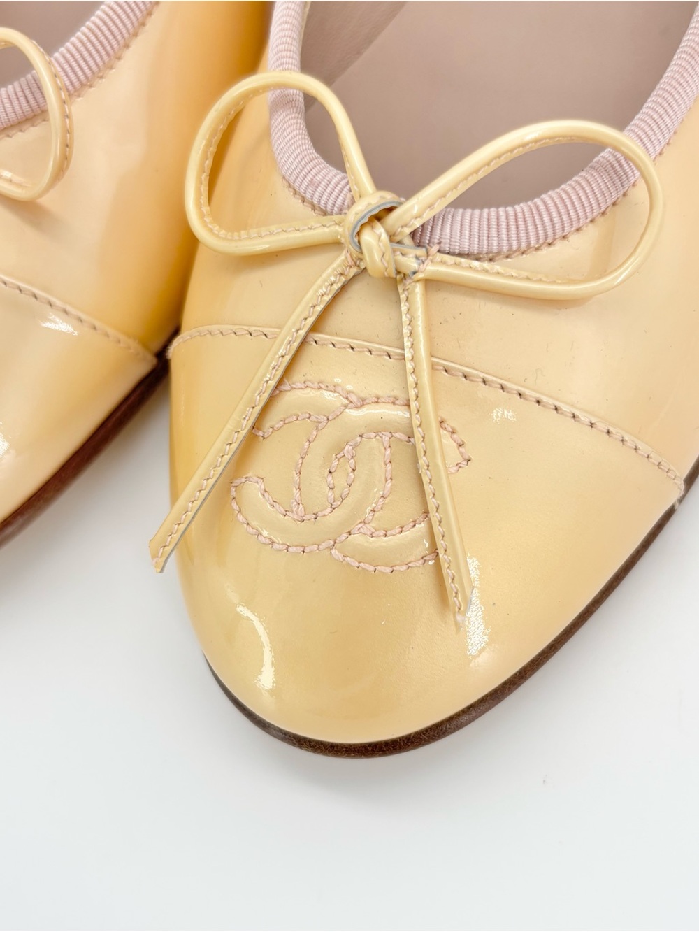 Chanel Vintage Lagerfeld CC Logo Bow Cap Toe Patent Leather Ballet Flats 38.5 - Picture 9 of 15